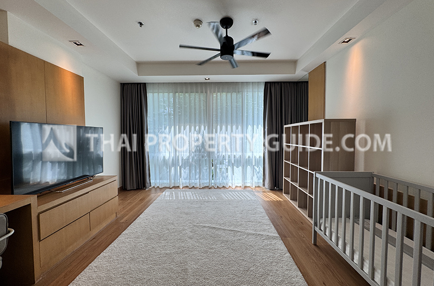 Condominium in Sukhumvit : Belgravia Residences 